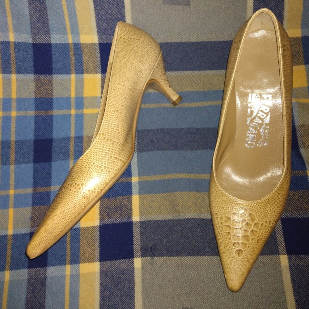 ❤️Rare SALVATORE FERRAGAMO Croc Print Leather Kitten Heel Shoes 4 B